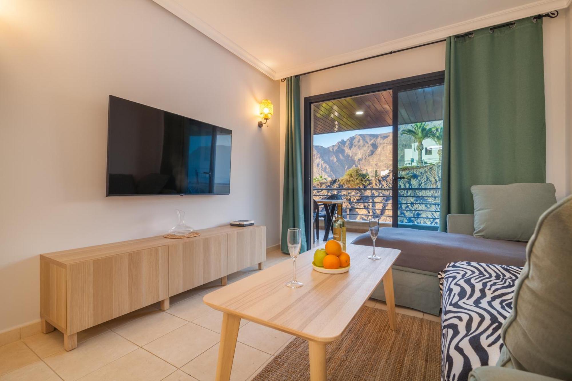 Tenerife Break - Balcon De Gigantes Apartment Puerto de Santiago (Tenerife)
